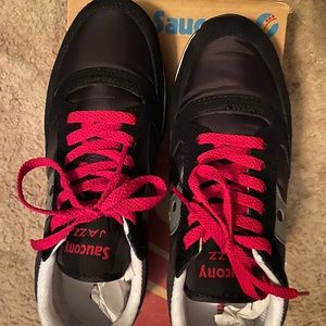 For the run of Saucony!!!! Jazz LowPro